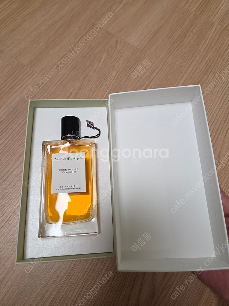 반클리프 아펠 꼴렉씨옹 로즈 루즈 EDP 75ML 향수...--2