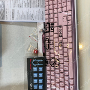 체리 MX3.0 RGB 저소음 적축 핑크 키보드