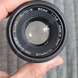 올림푸스 50mm 1:1.8 zuiko 렌즈 판매합니다.