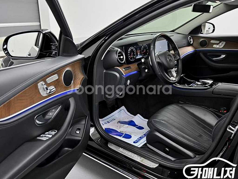 [벤츠]E-클래스 W213 E300 익스클루시브 (5인...--2