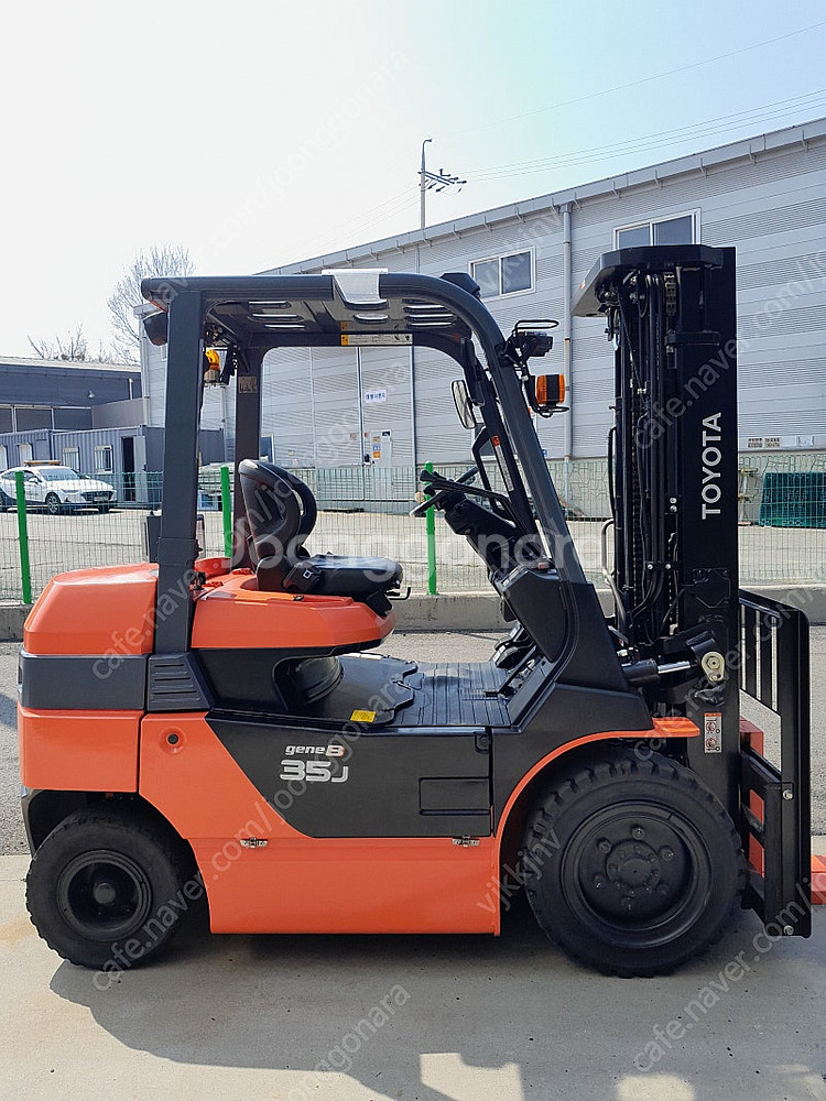 도요타 중고 전동지게차 3.5톤 3단 4500MM 자동...--2