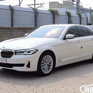 5시리즈 (G30) 530i xDrive 럭셔리 2022 년 중고차/전액할부/중고리스/중고렌트/