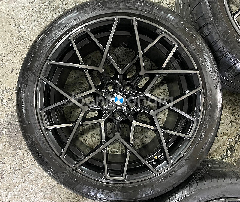 [판매]BMW M8 813M 20인치 휠타이어--3