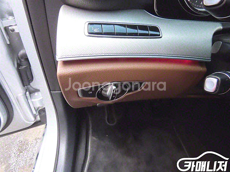 [벤츠]E-클래스 W213 E200 아방가르드 (5인승...--5