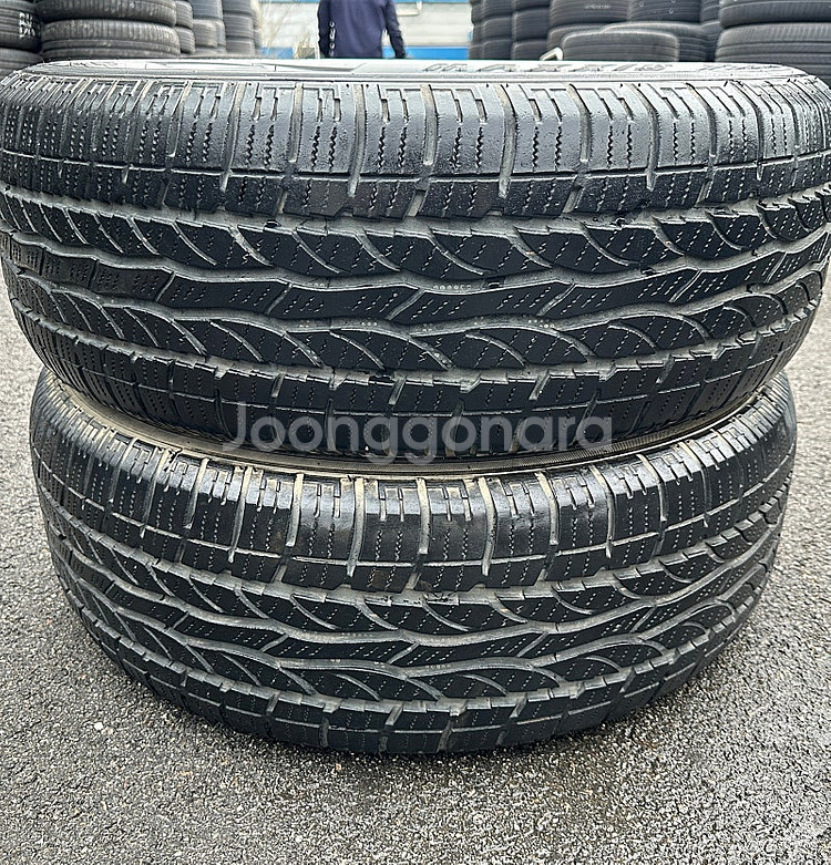 255 60 18 중고타이어 MAXXIS 2본 트래드 ...--0