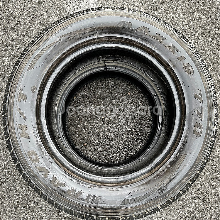 255 60 18 중고타이어 MAXXIS 2본 트래드 ...--1