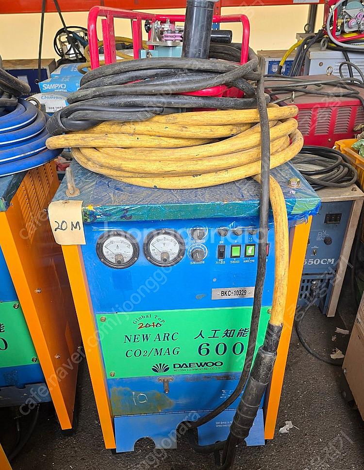 ［판매］중고 대우 SCR CO2 용접기 600A 판매 ...--0