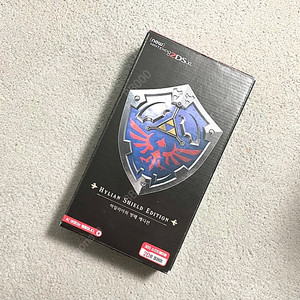 닌텐도 2DS 하일리아 방패 에디션 판매합니다