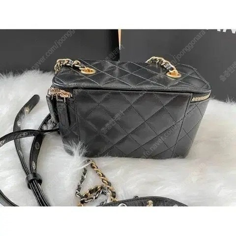 샤넬 체인 스트랩 베니티백 ap2550 이미지