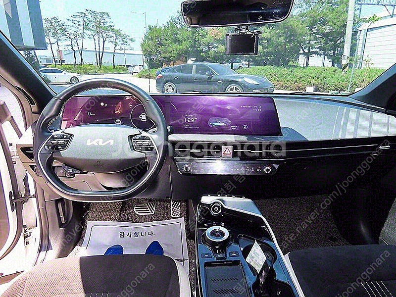 EV6 중고 EV6 중고차 흰색 2022년식 44,02...--8