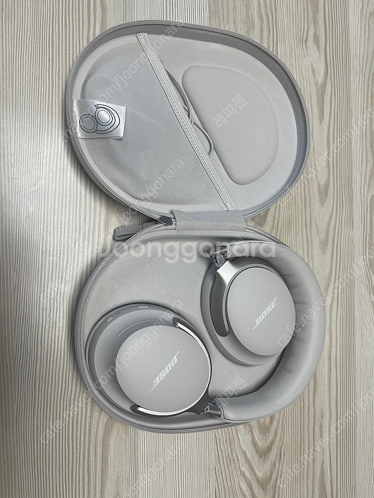 [BOSE] 보스 QC 울트라 헤드폰 화이트 스모크--0