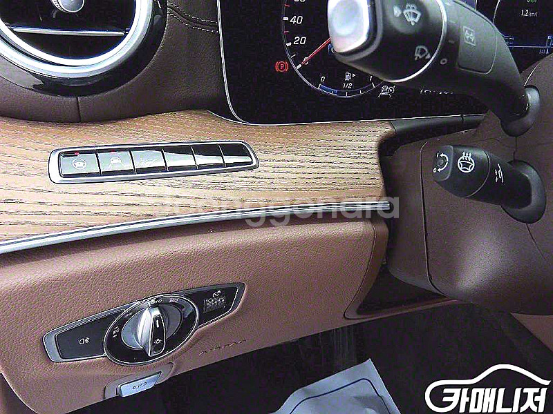 [벤츠]E-클래스 W213 E300e 4MATIC 익스...--3