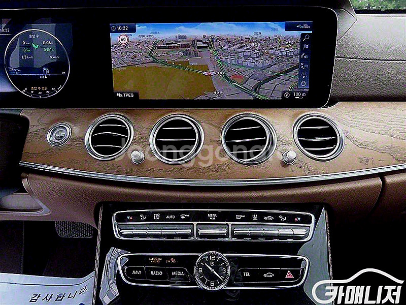 [벤츠]E-클래스 W213 E300e 4MATIC 익스...--4