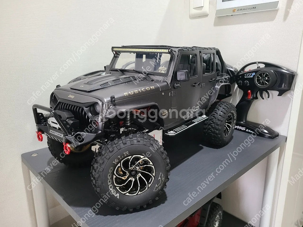 trx4 루비콘 튜닝RC카 판매합니다.+조종기.배터리--2