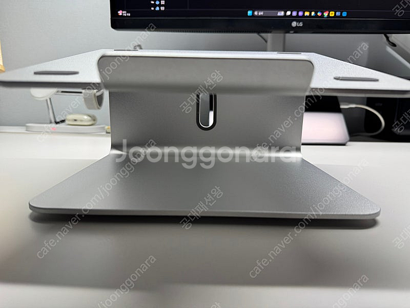 애니클리어 AP-2 노트북 거치대 (360도 회전 거치...--2