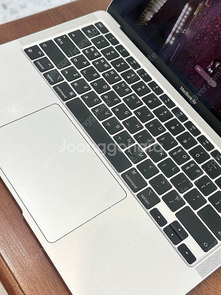 맥북 에어 13 M1 실버(256GB/램16GB)+애케...--1