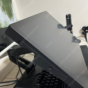 와콤 신티크 프로 22 DTH227