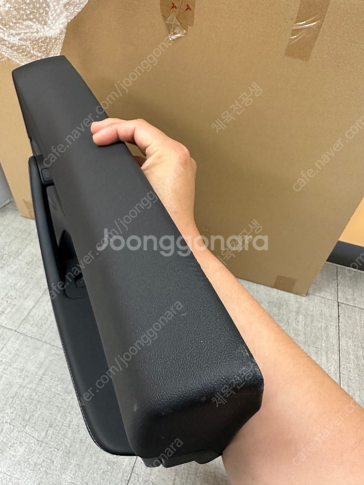 테슬라 모델y 2024조수석2열 도어트림--3