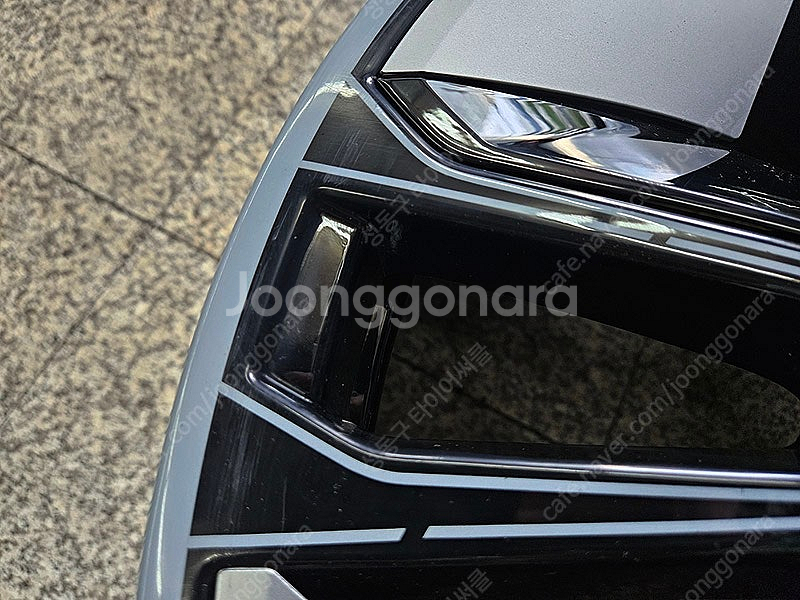 [판매] 아우디 이트론 GT RS 정품 21인치 후륜용...--4