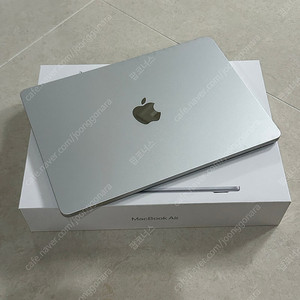 맥북에어 m3 13인치 8core/ 10core / 16gb 512gb / 미드나이트, 실버 각각 1대씩 판매 합니다.