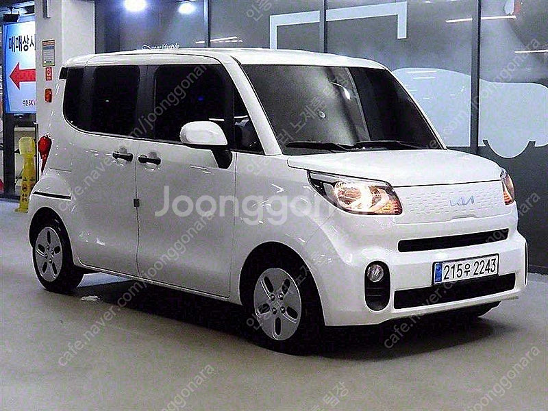 레이 중고 가격 더 뉴 레이 흰색 2022년식 62,202km 2인승 밴 프레스티지 스페셜 중고자동차--3