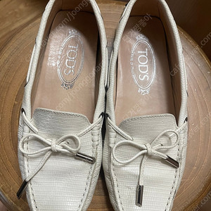 Tods 토즈 화이트드라이빙슈즈 35.5