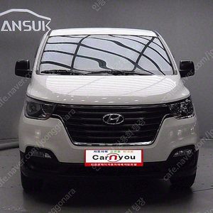 그랜드 스타렉스 3밴 중고 더 뉴 그랜드 스타렉스 3밴 중고차 흰색 2019년식 69,829km 2WD 밴 3인승 스타일 수원중고차