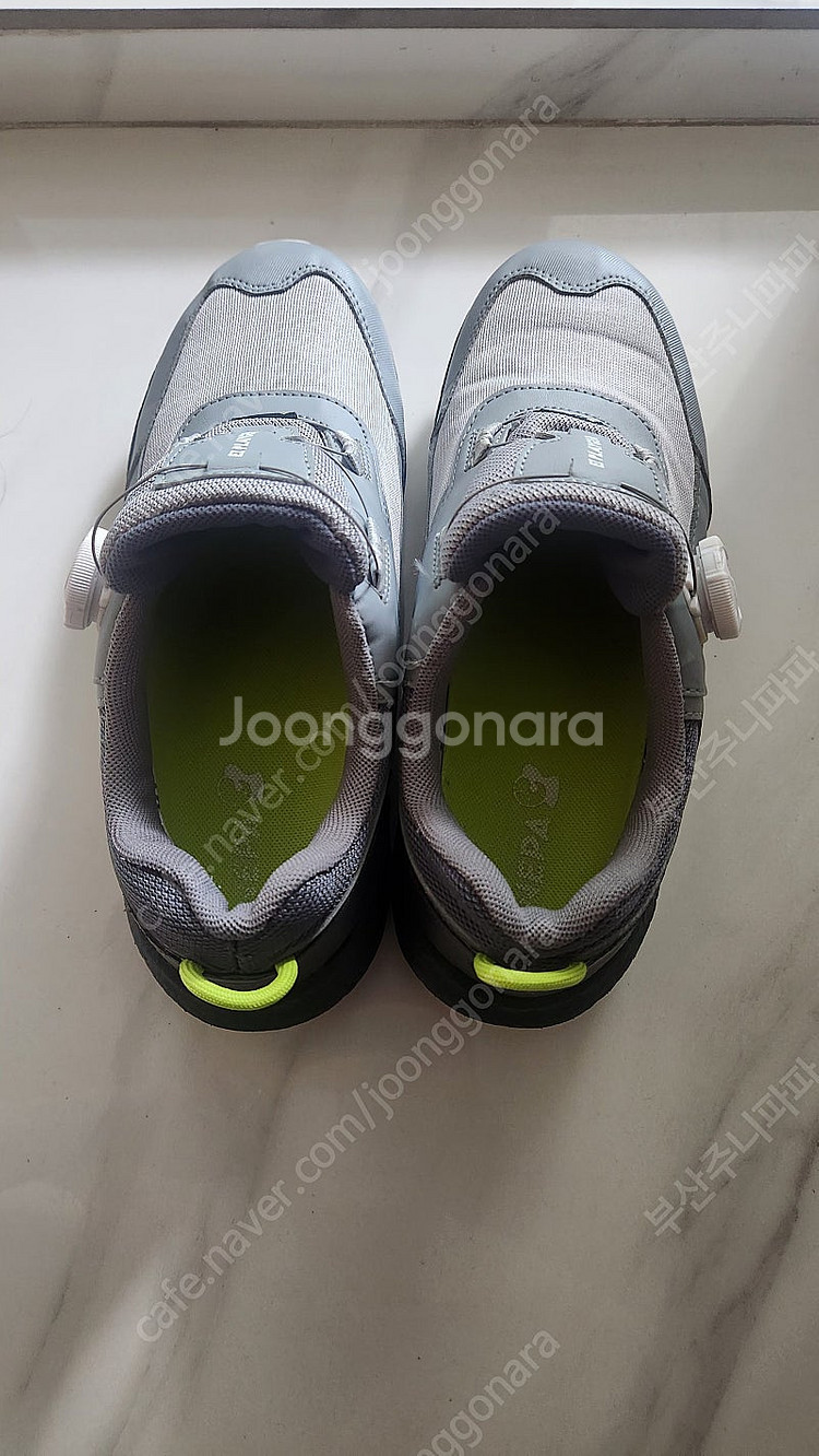 네파 고어텍스 240 다이얼 운동화--4