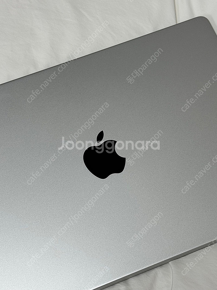 맥북 프로 M4 14인치 16GB 512GB 실버 판매...--1
