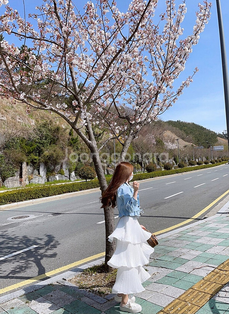 메이윤제작 크롭야상자켓 (옷걸이까지)--3