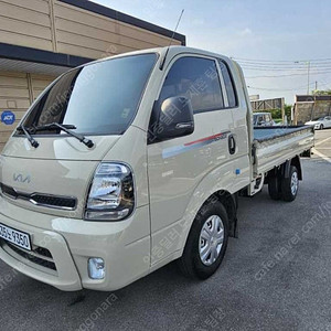 중고트럭 매매 더 뉴 봉고3 카고 1톤 킹캡 중고화물차매매 진주색 2022년식 28,223km 1.0톤/킹캡/초장축 GLS 중고차카페