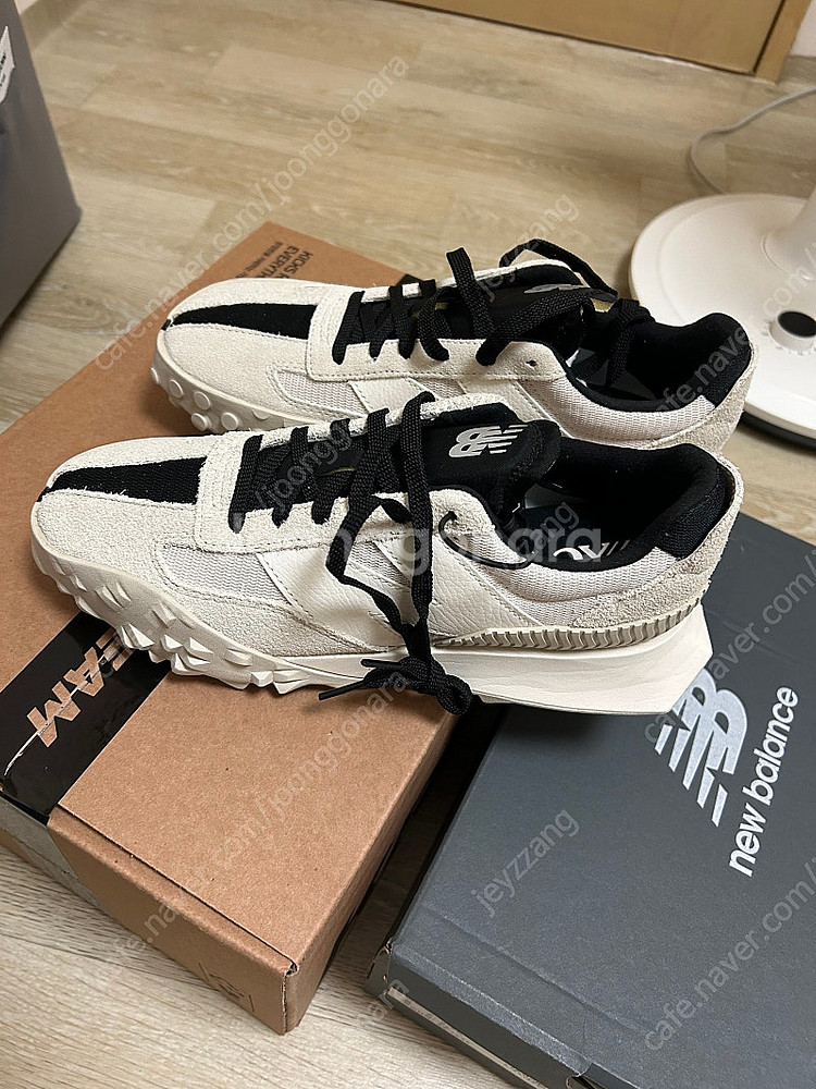 뉴발란스 xc72 255사이즈--0