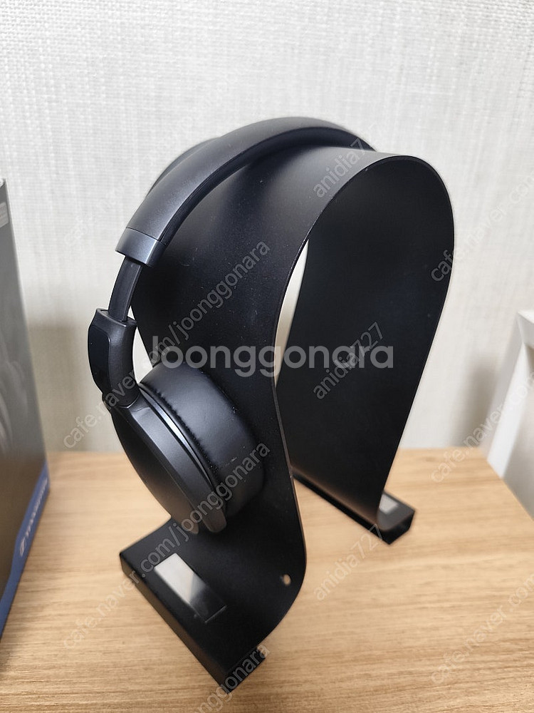 철제 헤드폰 거치대 팝니다--0
