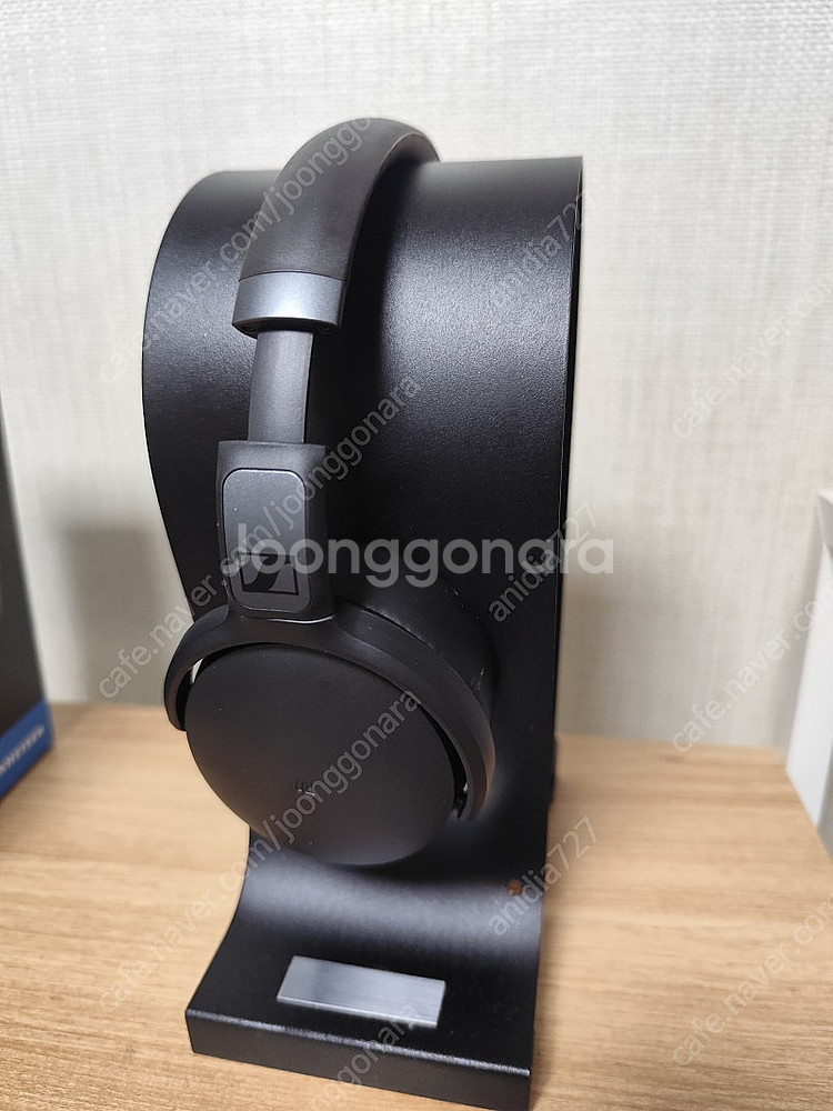 철제 헤드폰 거치대 팝니다--2