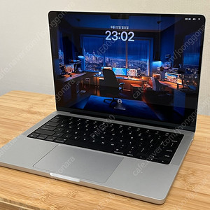 최신 M4 맥북 프로 14인치 24GB 램 업그레이드 CTO 실버