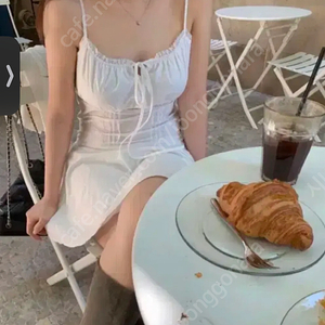 리즈 퓨어 원피스