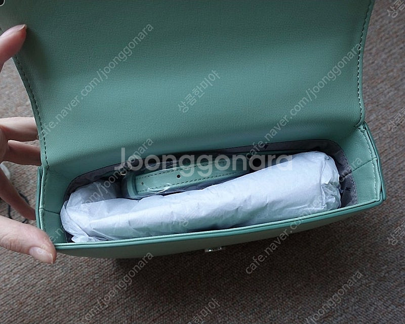 [새제품]폴스부띠끄 멜로디백 가격표도안뗌--3