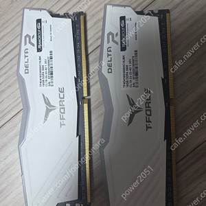 램 판매합니다. (팀그룹 T-Force DDR4-3600 RGB 16×2 32G)