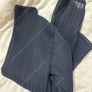 르917 피아 플리츠 롱슬리브 네이비 36사이즈