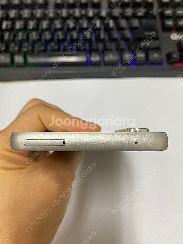 205729 SK 갤럭시퀀텀4 화이트 AA급 128GB...--3