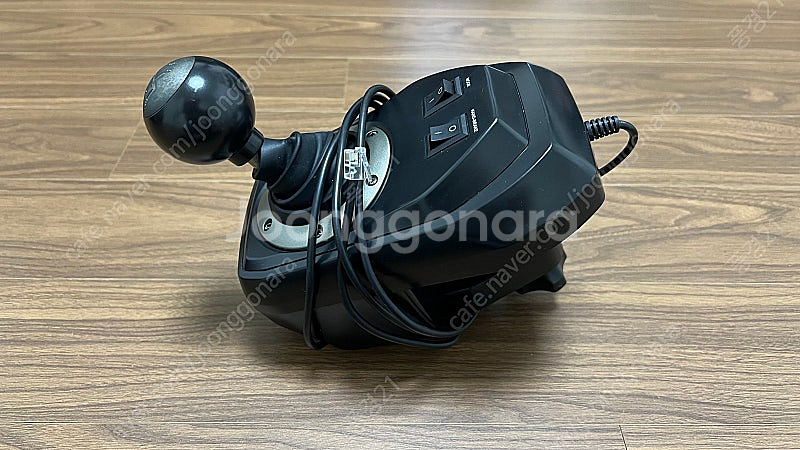 스즈카 레이싱휠 900R 팝니다 / 스위치 PS4 유로...--6