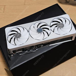 기가바이트 RTX 5070TI 에어로 AERO