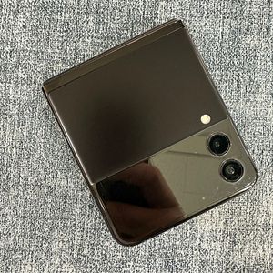 갤럭시Z플립3 256G 블랙 게임용 서브용 단말기 7만원 판매해요