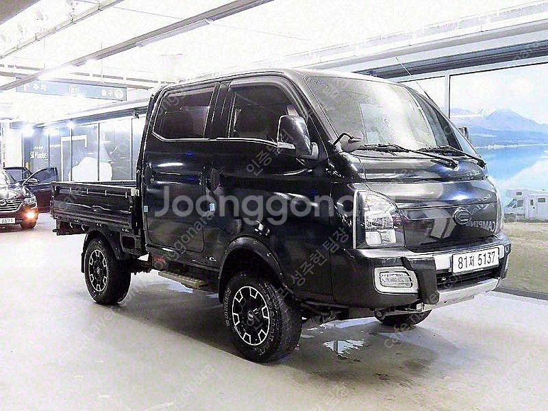 중고트럭매매 검정색 2019년식 41,349km 4WD...--0