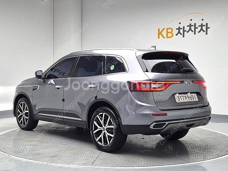 QM6 중고차 견적 QM6 중고 회색 2020년식 가솔...--3