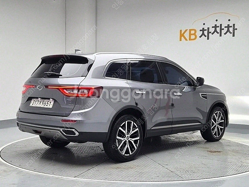 QM6 중고차 견적 QM6 중고 회색 2020년식 가솔...--4
