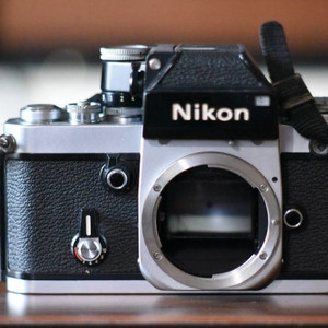 Nikon MF 85mm F1:2 Ais 렌즈 입니다