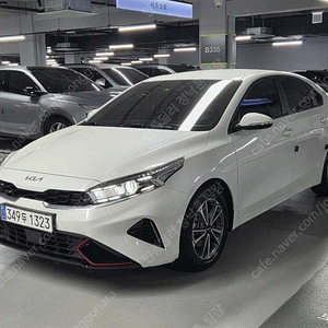 K3 중고 차 시세 K3 더뉴 K3 2세대 흰색 2022년식 45,307km 1.6 가솔린 프레스티지 개인중고차