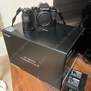 후지 x-s10 + 추가배터리 2개 + 충전기, 케이스