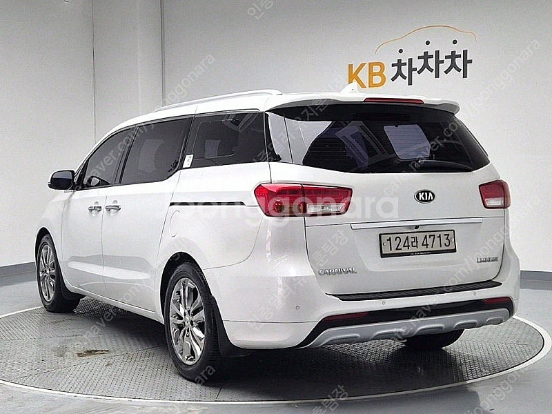 올 뉴 카니발 중고 가격 중고 카니발 흰색 2018년식...--3
